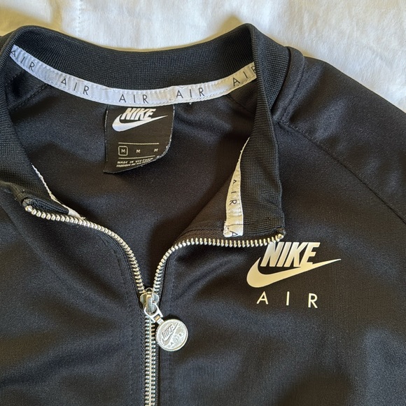 Nike jacket - Picture 2 of 5